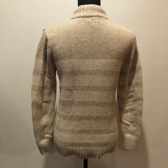 ❄️ SALE Cat & Jack Beige & White Sweater - Picture 2 of 6